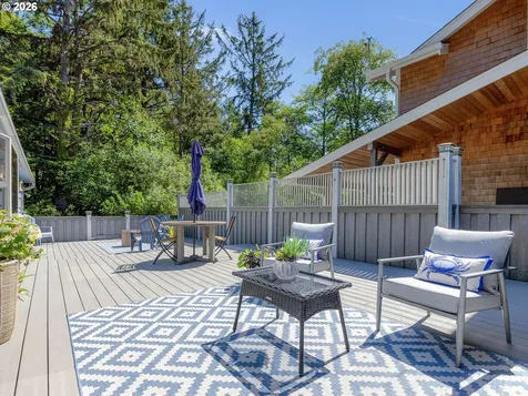 715 N Laurel Street Cannon Beach OR 97110