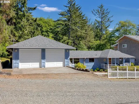 715 N Laurel Street Cannon Beach OR 97110