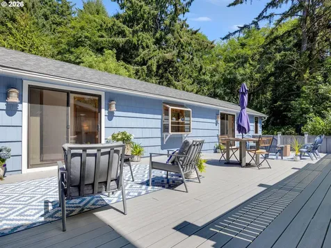 715 N Laurel Street Cannon Beach OR 97110
