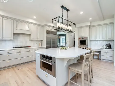 28499 SE Sweetbriar Road Troutdale OR 97060