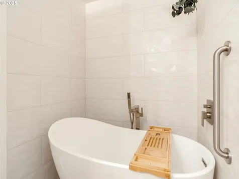 28499 SE Sweetbriar Road Troutdale OR 97060