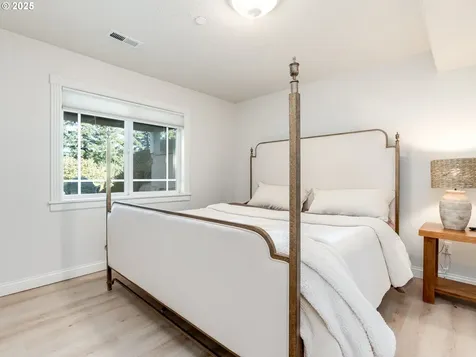 28499 SE Sweetbriar Road Troutdale OR 97060