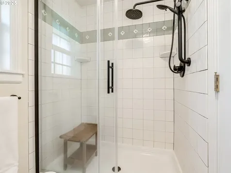 28499 SE Sweetbriar Road Troutdale OR 97060