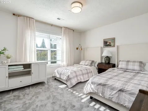 28499 SE Sweetbriar Road Troutdale OR 97060