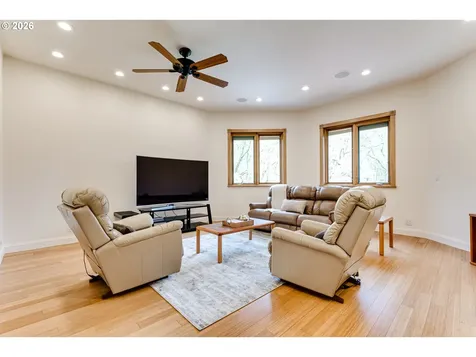 37871 Jasper Lowell Road Jasper OR 97438