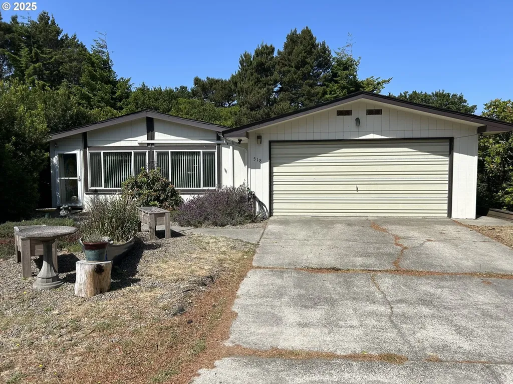 1601 Rhododendron Drive Florence OR 97439