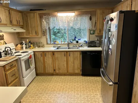 1601 Rhododendron Drive Florence OR 97439