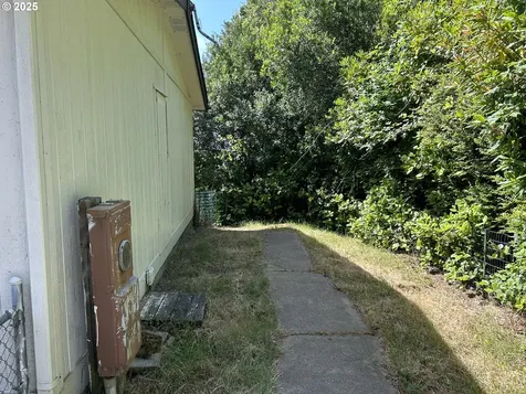 1601 Rhododendron Drive Florence OR 97439