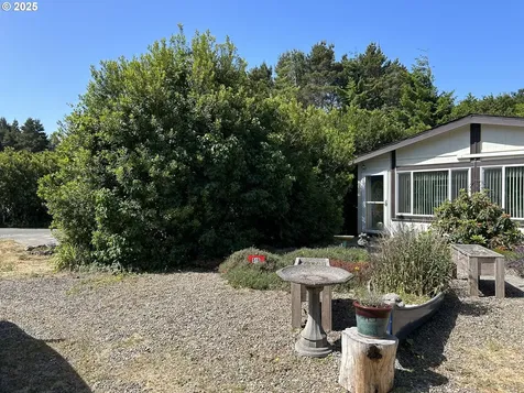 1601 Rhododendron Drive Florence OR 97439
