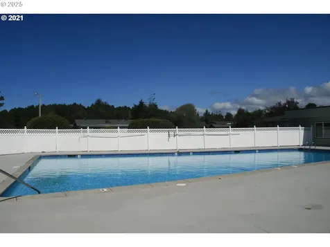 1601 Rhododendron Drive Florence OR 97439