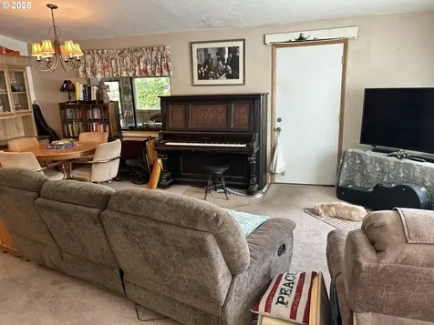 1601 Rhododendron Drive Florence OR 97439