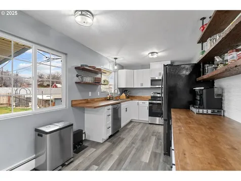 3226 SW Isaac Avenue Pendleton OR 97801