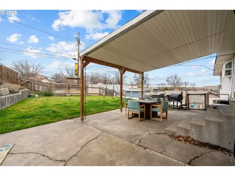 3226 SW Isaac Avenue Pendleton OR 97801
