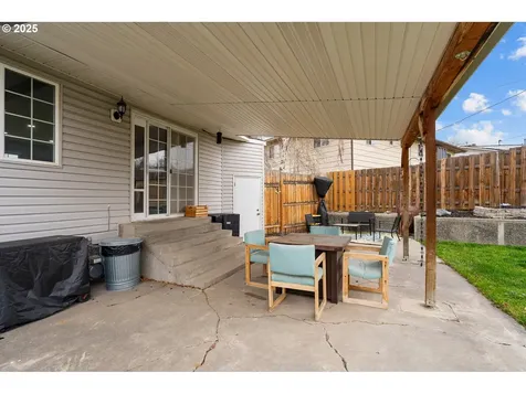3226 SW Isaac Avenue Pendleton OR 97801