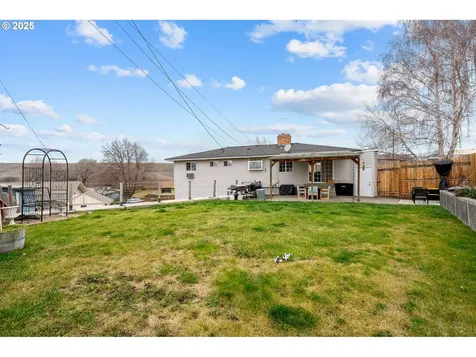3226 SW Isaac Avenue Pendleton OR 97801