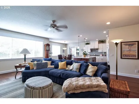 2817 N Estate Street Newberg OR 97132