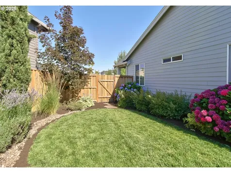 2817 N Estate Street Newberg OR 97132