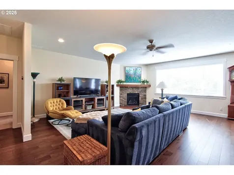 2817 N Estate Street Newberg OR 97132