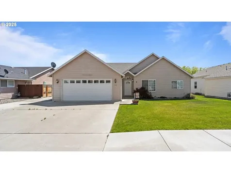 1515 SW Meadow View Drive Hermiston OR 97838