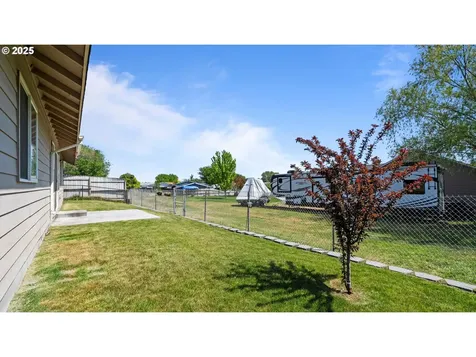 1515 SW Meadow View Drive Hermiston OR 97838