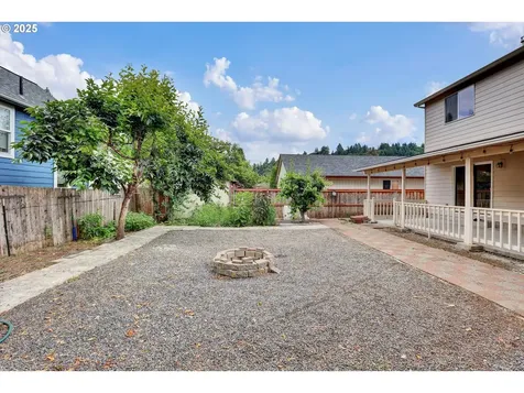 8605 NE Milton Street Portland OR 97220