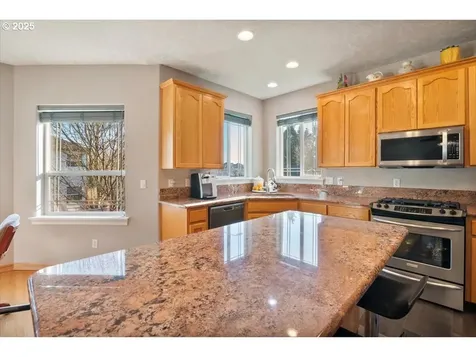 724 Roosevelt Street NW Salem OR 97304