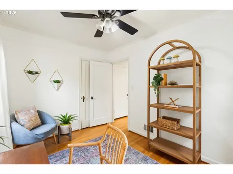 5715 NE 36th Avenue Portland OR 97211