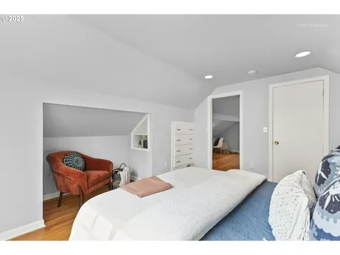 5715 NE 36th Avenue Portland OR 97211