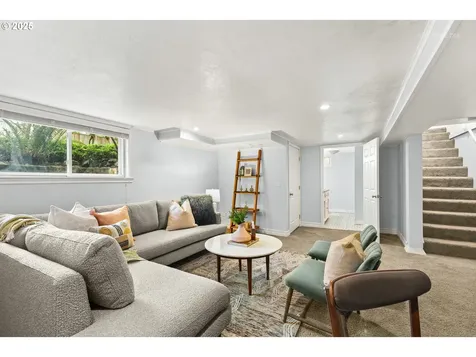 5715 NE 36th Avenue Portland OR 97211