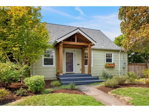 5715 NE 36th Avenue Portland OR 97211