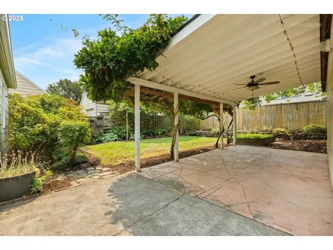 5715 NE 36th Avenue Portland OR 97211