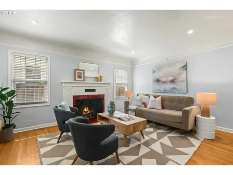 5715 NE 36th Avenue Portland OR 97211
