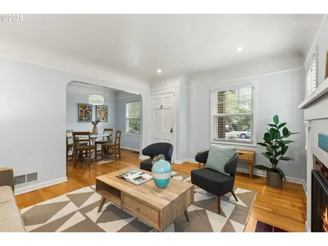 5715 NE 36th Avenue Portland OR 97211