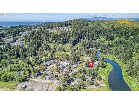 4702 SE 51st Street Lincoln City OR 97367