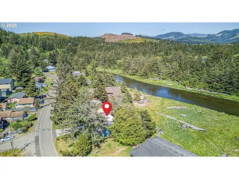 4702 SE 51st Street Lincoln City OR 97367