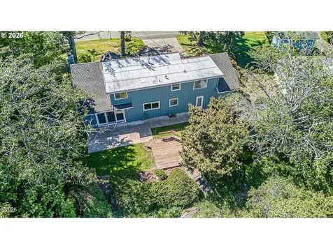 4702 SE 51st Street Lincoln City OR 97367