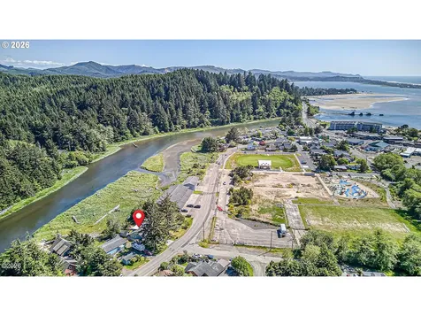 4702 SE 51st Street Lincoln City OR 97367