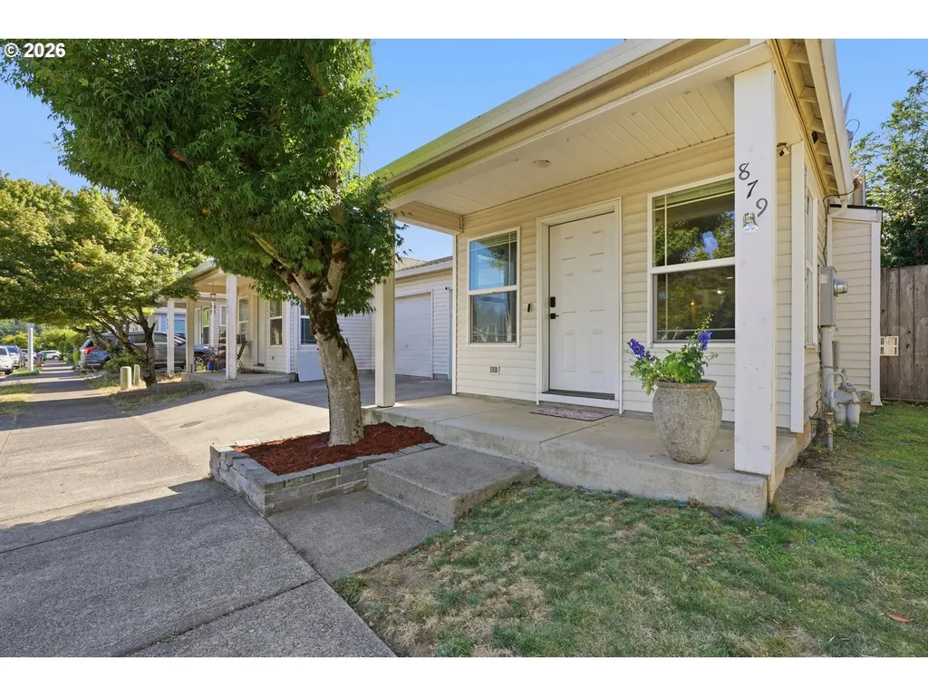 879 SW Junction Place Gresham OR 97080