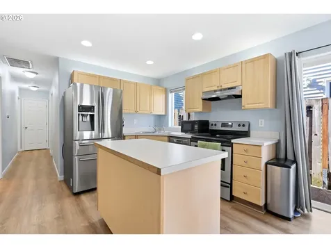 879 SW Junction Place Gresham OR 97080