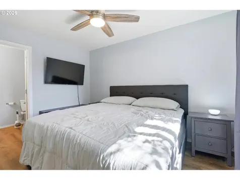 879 SW Junction Place Gresham OR 97080