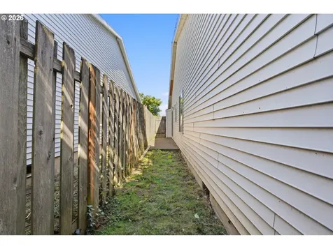 879 SW Junction Place Gresham OR 97080
