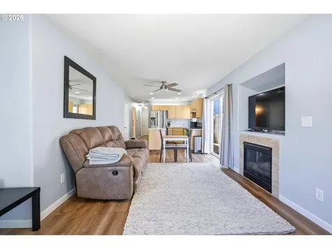 879 SW Junction Place Gresham OR 97080