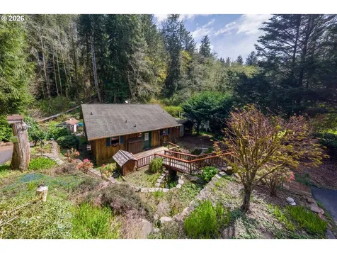 1415 N Alvord Lane Otis OR 97368