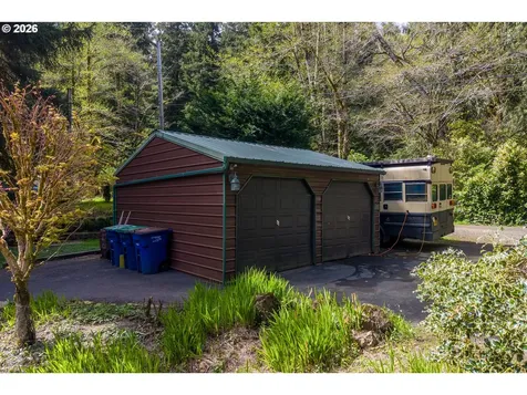 1415 N Alvord Lane Otis OR 97368