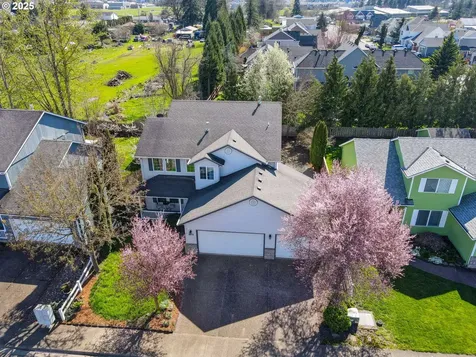 878 Meadowlawn Place Molalla OR 97038