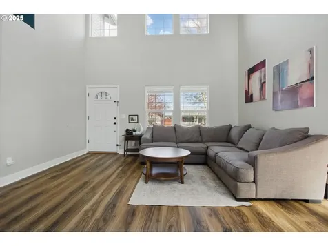 878 Meadowlawn Place Molalla OR 97038