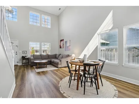 878 Meadowlawn Place Molalla OR 97038