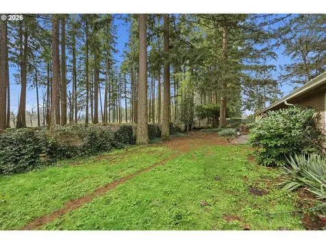 18630 SE Yamhill Circle Portland OR 97233
