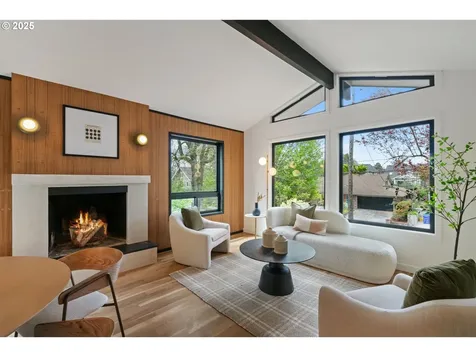 2506 SE Lincoln Street Portland OR 97214