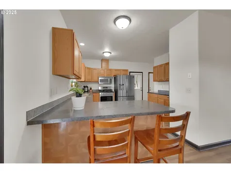 2475 S 8th Street Cottage Grove OR 97424